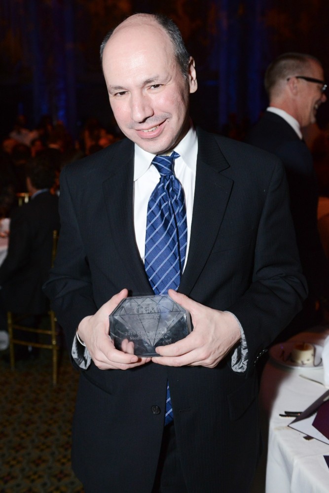 15 GEM Award for Media Excellence Winner Rob Bates of JCK Magazine 15 GEM Award for Media Excellence Winner Rob Bates of JCK Magazine