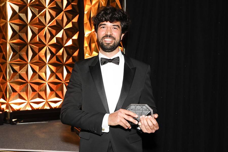 5 GEM Award for Jewelry Design Winner Fernando Jorge BFA 26441 3263577 5 GEM Award for Jewelry Design Winner Fernando Jorge BFA 26441 3263577